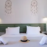 Christina Beachfront By Hotelius 3*