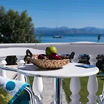 Bed & Breakfast Christina Beachfront By Hotelius Petrití