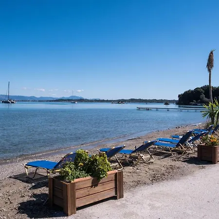 Christina Beachfront By Hotelius Petrití