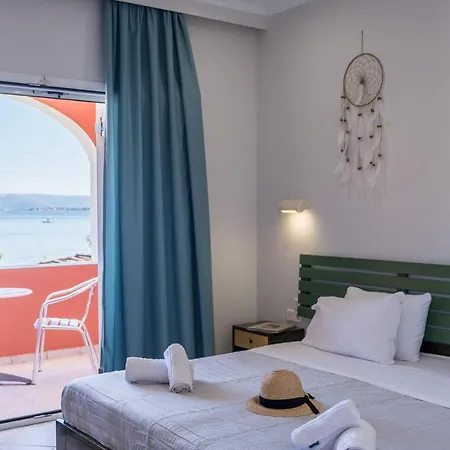 Christina Beachfront By Hotelius Oda ve Kahvaltı