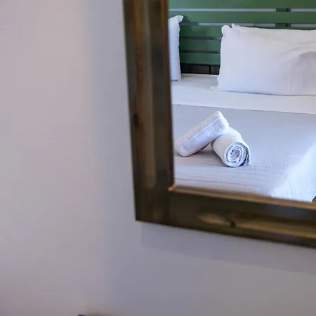 Christina Beachfront By Hotelius 4* Petrití