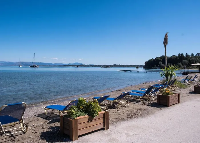 Christina Beachfront By Hotelius Petrití