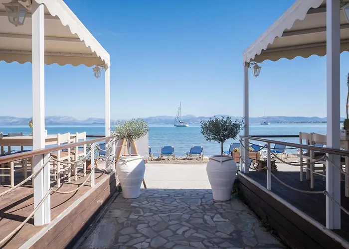 B&B Christina Beachfront By Hotelius Petrití