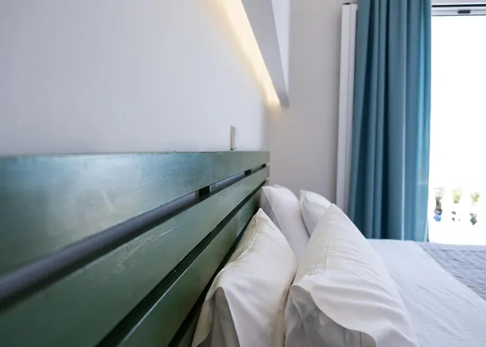 Christina Beachfront By Hotelius Bed & Breakfast Petrití