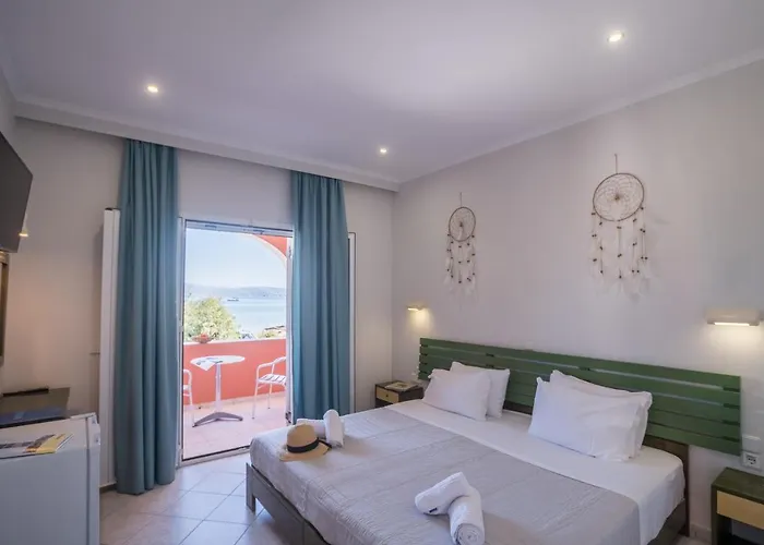Christina Beachfront By Hotelius 3*