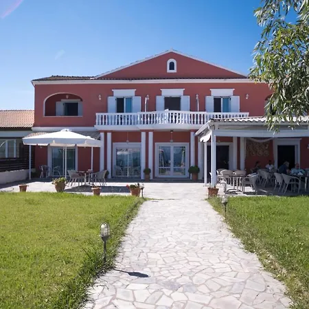 Christina Beachfront By Hotelius