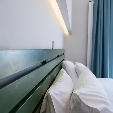 Christina Beachfront By Hotelius ベッド・アンド・ブレックファスト Petrití