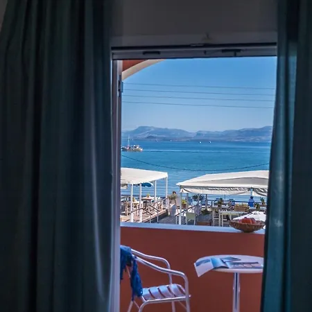 Christina Beachfront By Hotelius Petrití