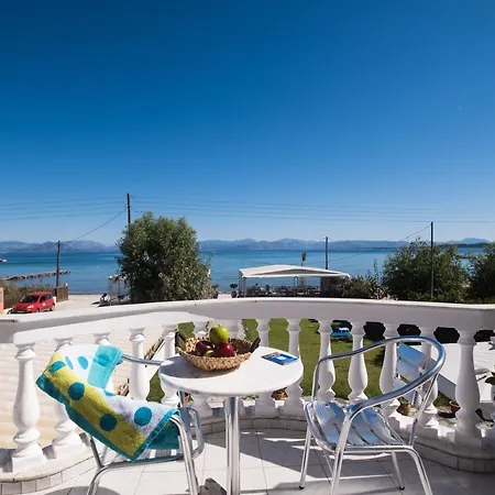 Christina Beachfront By Hotelius Petrití