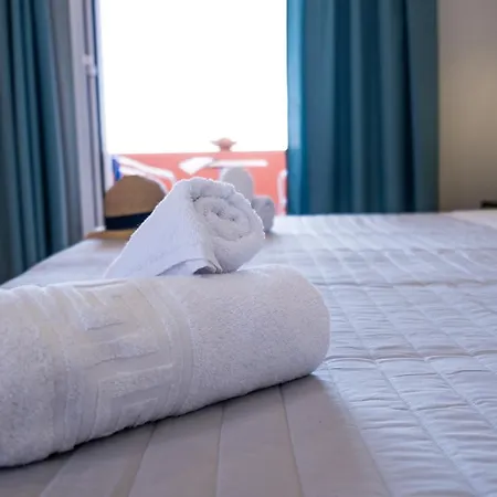 Christina Beachfront By Hotelius